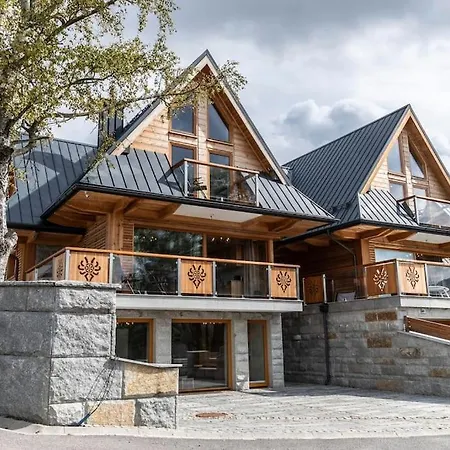 Mountain Base - Diamentowe Tarasy 3